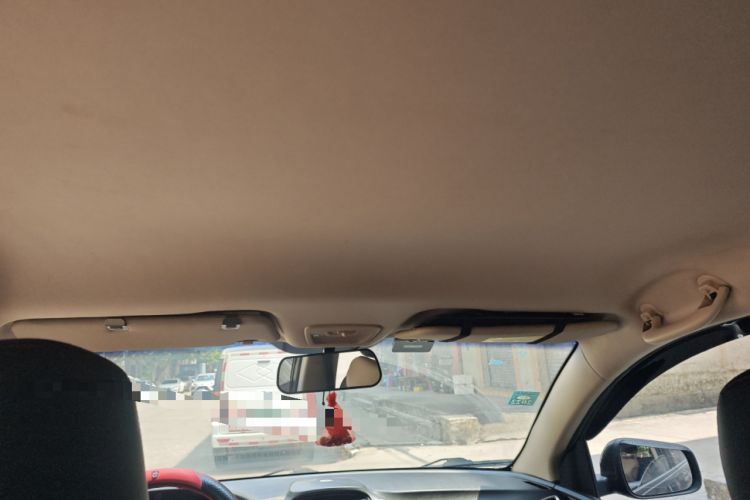 Used Baojun 560 2015 1.8L manual Comfort trim level
