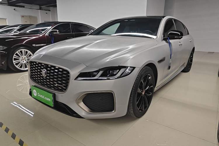 Used Jaguar XFL 2023 XFL 2.0T P250 Two-Wheel-Drive Elite Sport Gold Edition