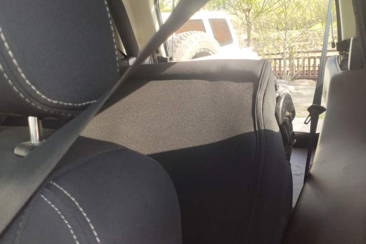 Used BAIC Off-Road BJ40 2014 2.4L Manual Cross-Country Edition Left Rear Seat