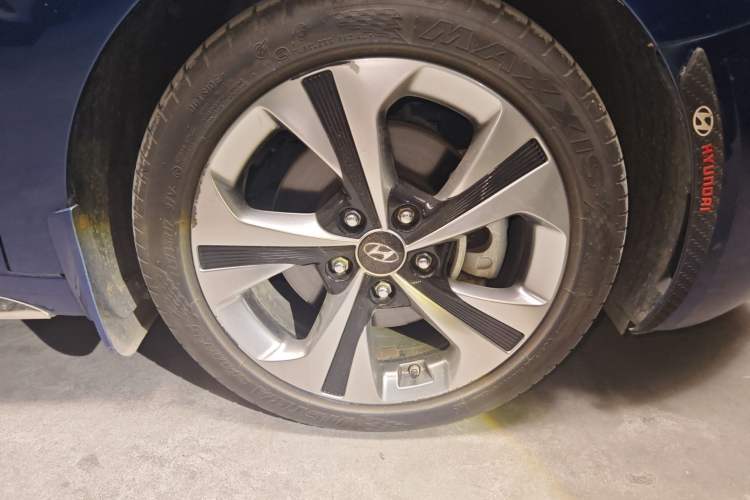 Used Hyundai Lafesta 2019 280TGDi Smart Speed Version China V Standard Right Front Wheel Hub