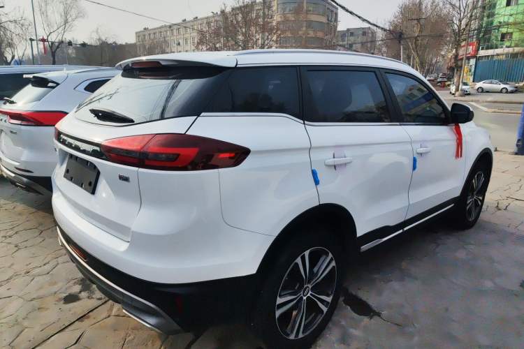 Used Geely Auto Emgrand X7 Sport 2022 1.8TD DCT Zhiya Trim
