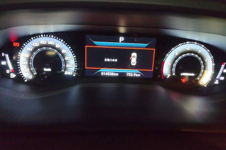 Used Peugeot 408 2022 1.6T Light-Chasing Edition Odometer Close Up