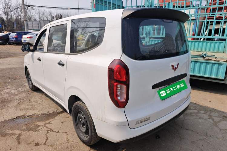 Used Wuling Hongguang New Energy 2025 Extended-Range Hybrid 50 km Standard Version