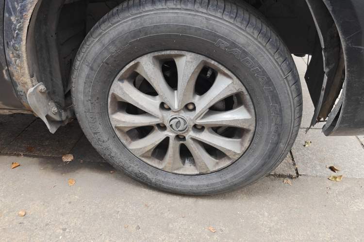 Used FORTHING Lingzhi 2017 M5L 1.6L 7-Seater Comfort Model