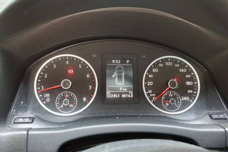 Used Volkswagen Tiguan 2017 300TSI Automatic Two-Wheel Drive Silk Road Comfort Edition Instrument Cluster