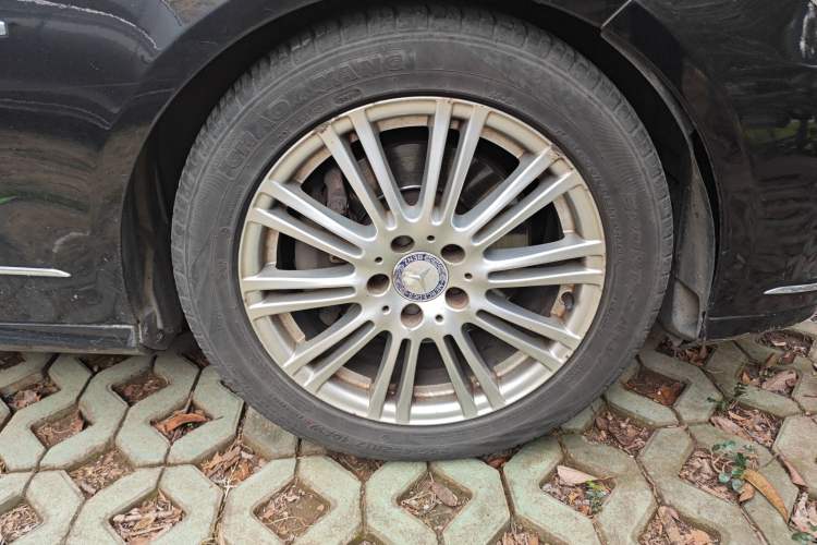 Used Mercedes-Benz E-Class 2011 E 200 L CGI Elegant Model