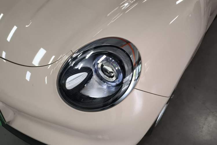 Used ORA Good Cat 2023 401 km Standard Range Premium Version Lithium Iron Phosphate
