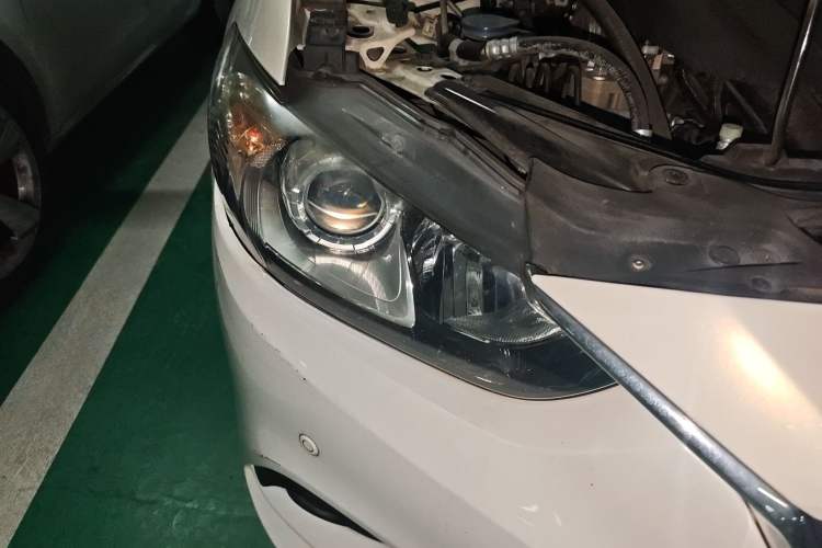 Used Mazda Atenza 2015 2.0L Blue Sky Luxury Edition
