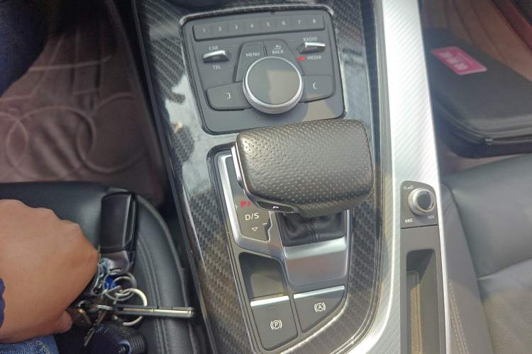 Used Audi A4L 2017 40 TFSI Fashion Model
