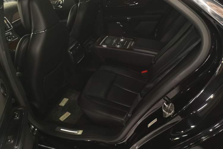 Used Lincoln Continental 2019 2.0T Two-Wheel Drive Prestige Version China VI Standard
