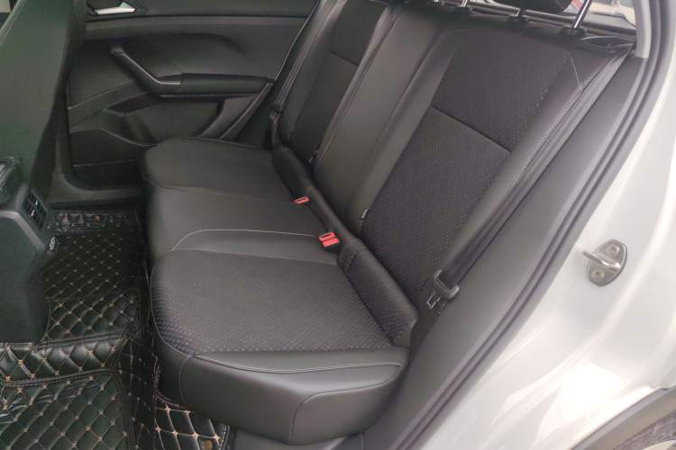 Used Volkswagen Tacqua 2020 1.5L Automatic Yue Left Rear Seat