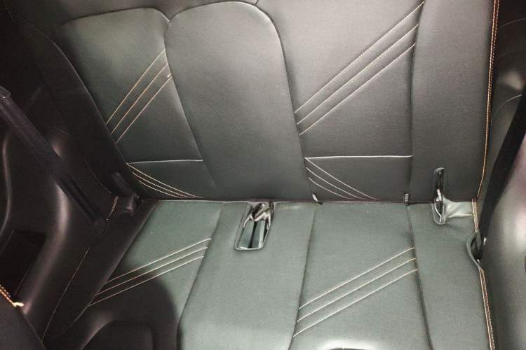 Used Chery Little Ant 2021 200 000 Yuan "Ant Fan" Edition Energized Version NMC Lithium Battery 301 km Left Rear Seat