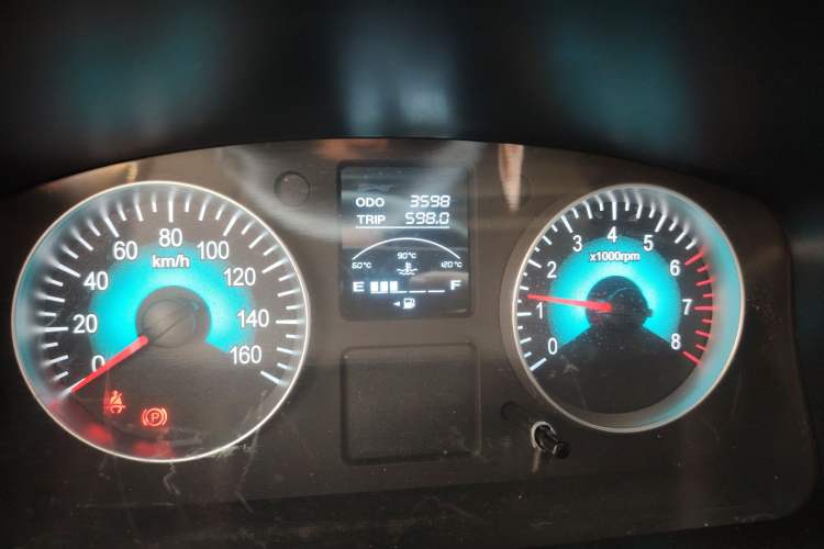 Used Jinbei Gold Hiace M Classic 2022 1.5L Engineering Lion Passenger Vehicle 6 Seats Instrument Cluster