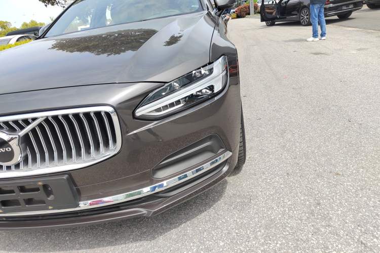 Used Volvo S90 2025 B5 Zhiyuan Luxury Edition Left Front Headlight