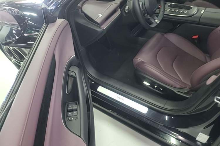 Used Xiaomi Auto SU7 2024 Rear-Drive Ultra-Long Range Advanced Pro-Level Intelligent Driving Version