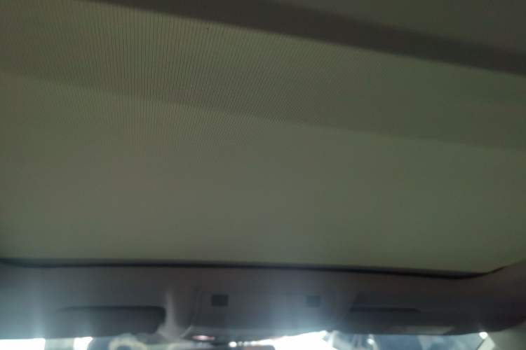 Used Volkswagen T-ROC 2021 280TSI DSG Two-Wheel Drive Comfort Connect Edition
