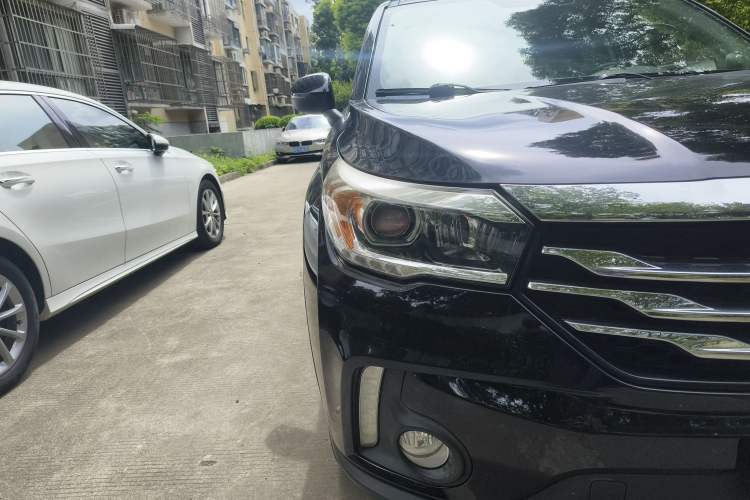 Used GAC Trumpchi GS4 2016 235T Manual Luxury Edition Right Front Headlight