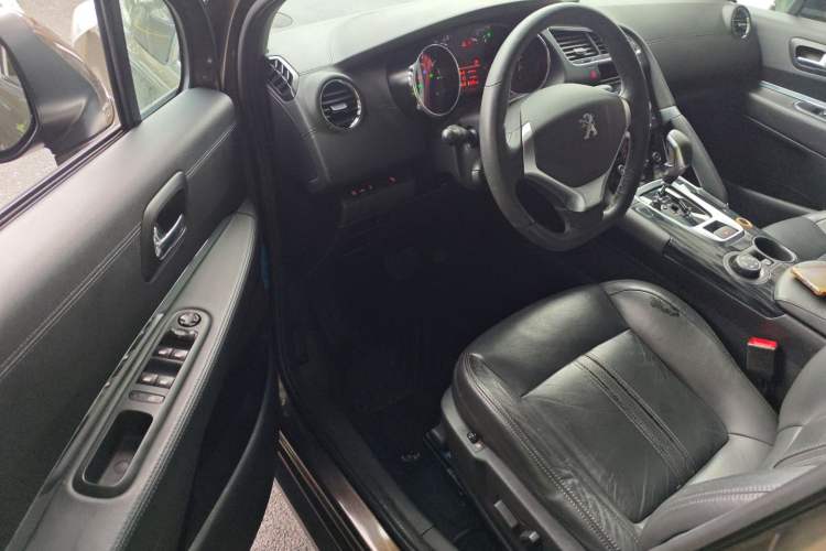 Used Peugeot 3008 2015 1.6THP Automatic Trend Edition Driver Seat