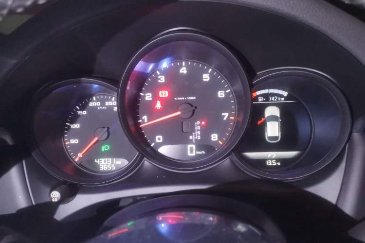 Used Porsche Macan 2018 Macan 2.0T