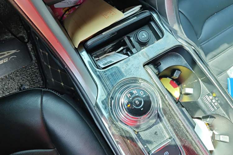 Used Ford Mondeo 2017 EcoBoost 180 Stylish Model Gear Lever