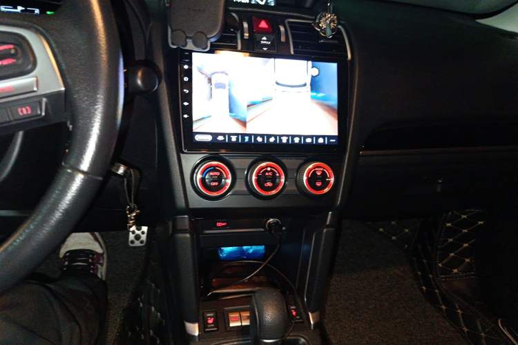 Used Subaru Forester 2018 2.0i Fashion Navigation Edition Audio And AC Panel