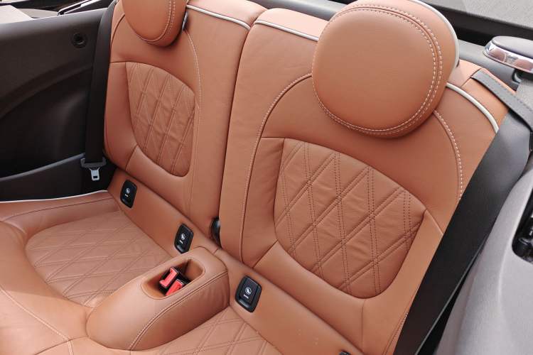 Used MINI 2018 1.5T COOPER CABRIO Artist Left Rear Seat