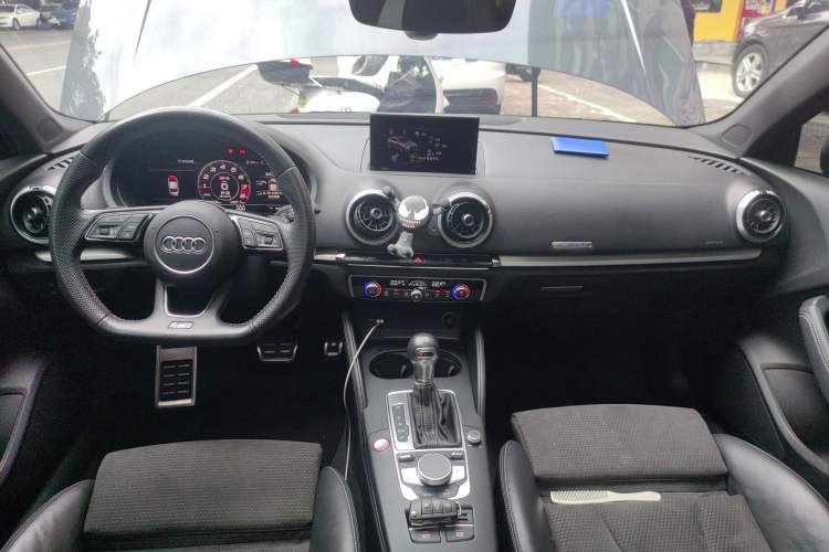 Used Audi S3 2017 Year Restyled S3 2.0T Limousine Center Console