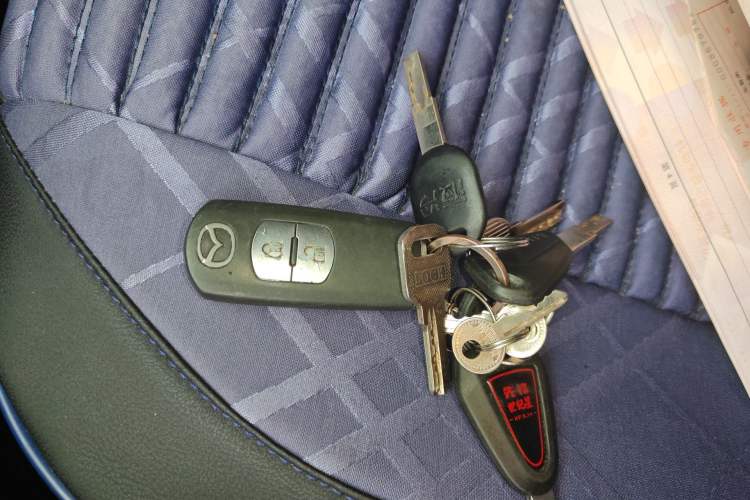 Used Mazda CX-5 2017 2.0L Automatic 2WD ZhiShang Trim China VI Standard Vehicle Key