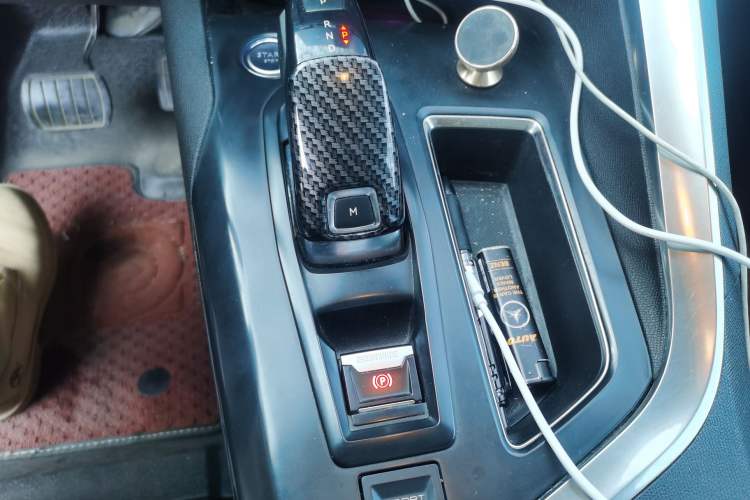 Used Peugeot 5008 2017 380THP 7-Seater Elite Edition