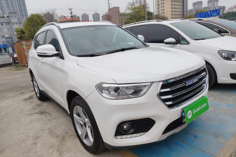 Used Haval H2 2018 Chuanxiang Edition Blue Badge 1.5T Dual-Clutch Two-Wheel Drive Fashionable Model

