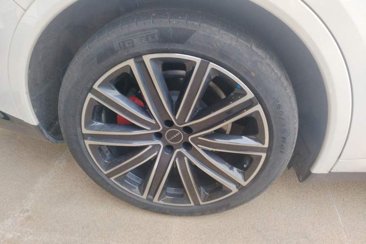 Used Hima Luxeed R7 2024 All-Electric 736 km Ultra
