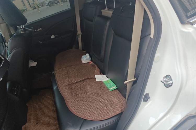 Used Honda CR-V 2015 2.0L two-wheel drive Fashion Edition Left Rear Seat