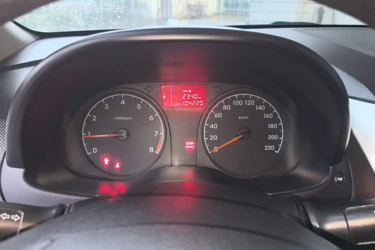 Used Hyundai Verna (older generation) 2014 1.4L Manual Smart GLS Trim