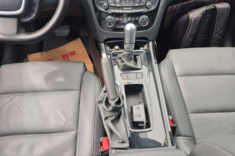 Used Peugeot 508 2012 2.0L Automatic Sunroof Classic Edition Gear Lever