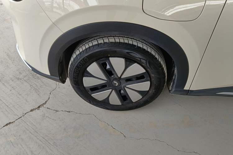 Used Wuling Bingo S 2025 Model 325km Deluxe Edition