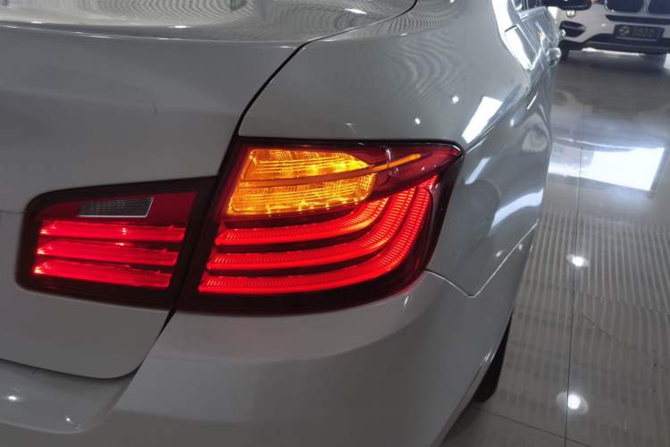 Used BMW 5 Series 2015 520i Elegant Edition