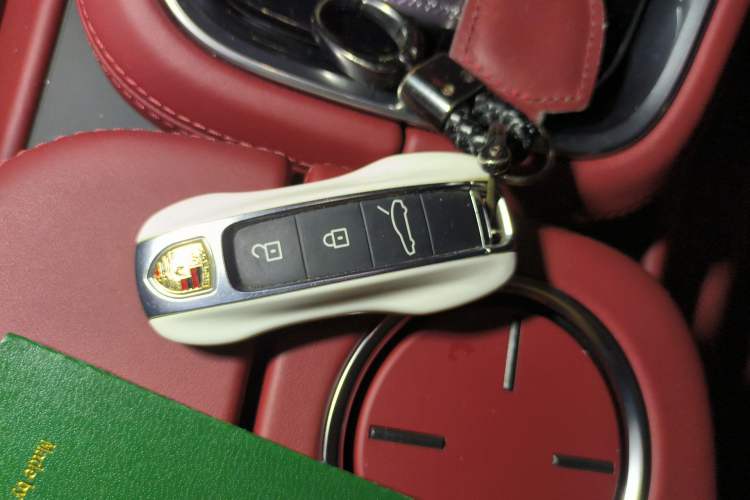 Used Porsche Panamera 2022 Panamera 4 Executive Long Wheelbase 2.9T Vehicle Key