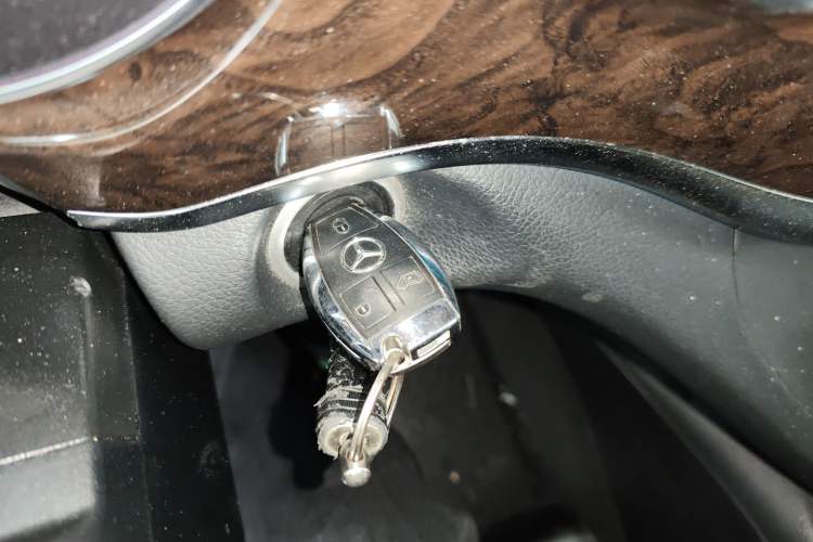 Used Mercedes-Benz V-Class 2017 V 260 L Prestige Extended Edition