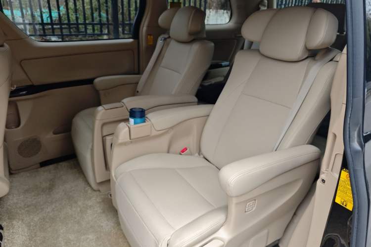 Used Toyota Alphard 2012 3.5L Luxury Edition