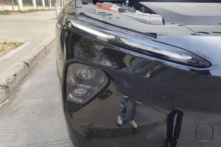 Used Nio ET7 2022 100 kWh Right Front Headlight