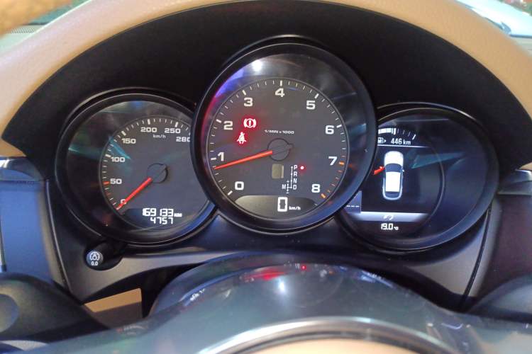 Used Porsche Macan 2016 Macan 2.0T Instrument Cluster