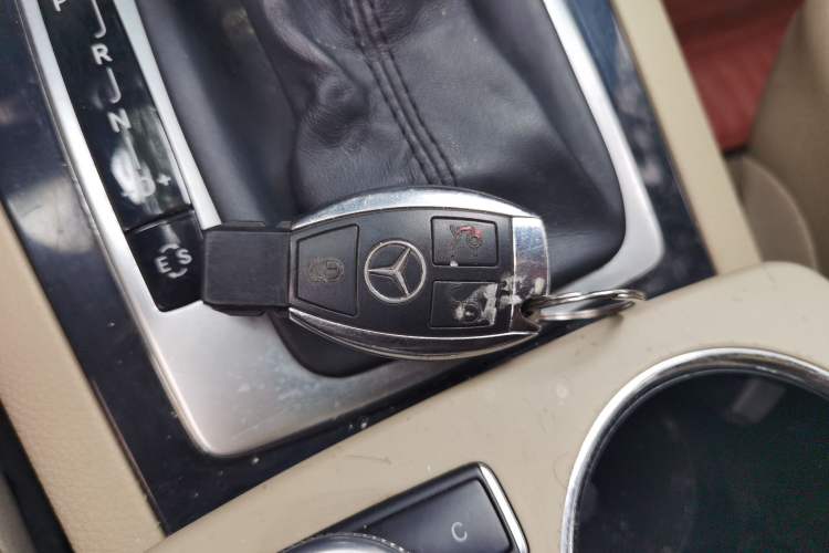 Used Mercedes-Benz GLK-Class 2012 GLK 300 4MATIC Fashion Model Vehicle Key