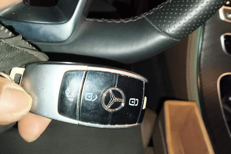 Used Mercedes-Benz E-Class 2018 Facelift E 200 L Sport Edition