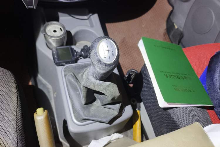 Used FORTHING Lingzhi 2013 V3 1.5L 7-Seater Standard Model II
