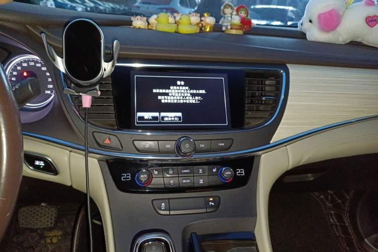 Used Buick LaCrosse 2016 30H Elite Edition