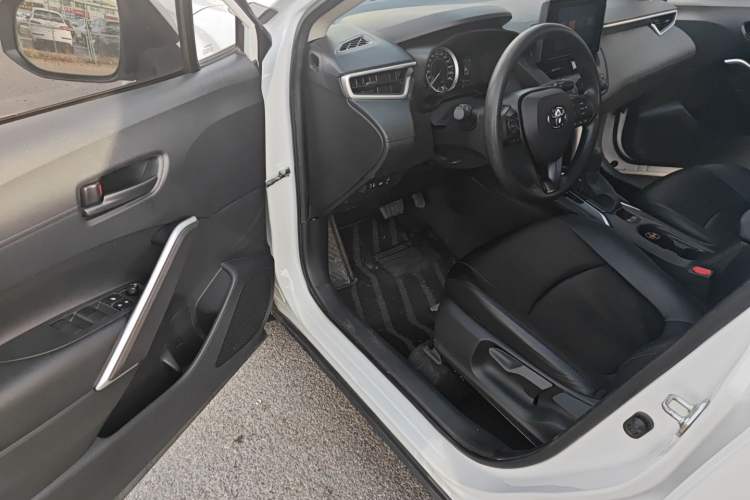 Used Toyota Corolla Cross 2022 2.0L Pioneer Edition
