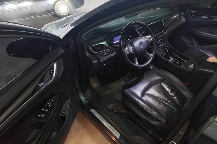 Used Buick LaCrosse 2019 28T Luxury Version
