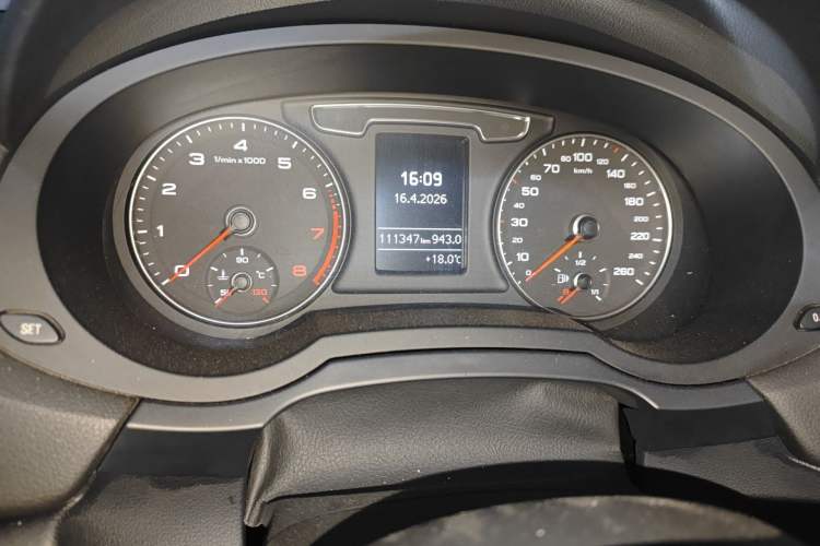 Used Audi Q3 2016 30 TFSI Standard Model Odometer Close Up