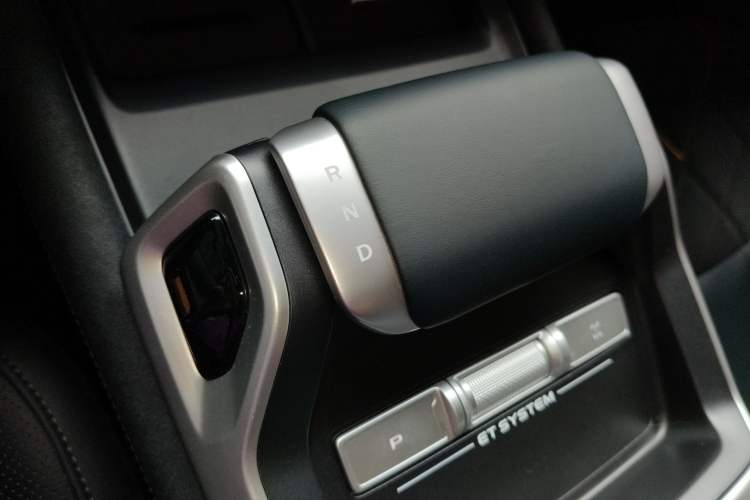 Used Deepal G318 2025 Worry-Free Adventure Edition Four-Wheel Drive Secret Realm Version
