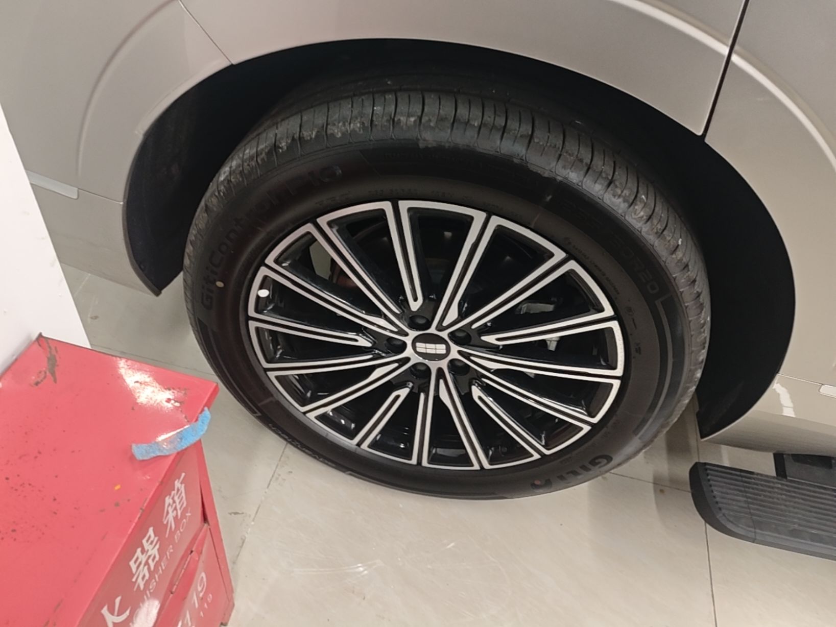 Geely Galaxy M9 2025 Model 230km Two-Wheel-Drive Long-Distance Edition — снимка 11